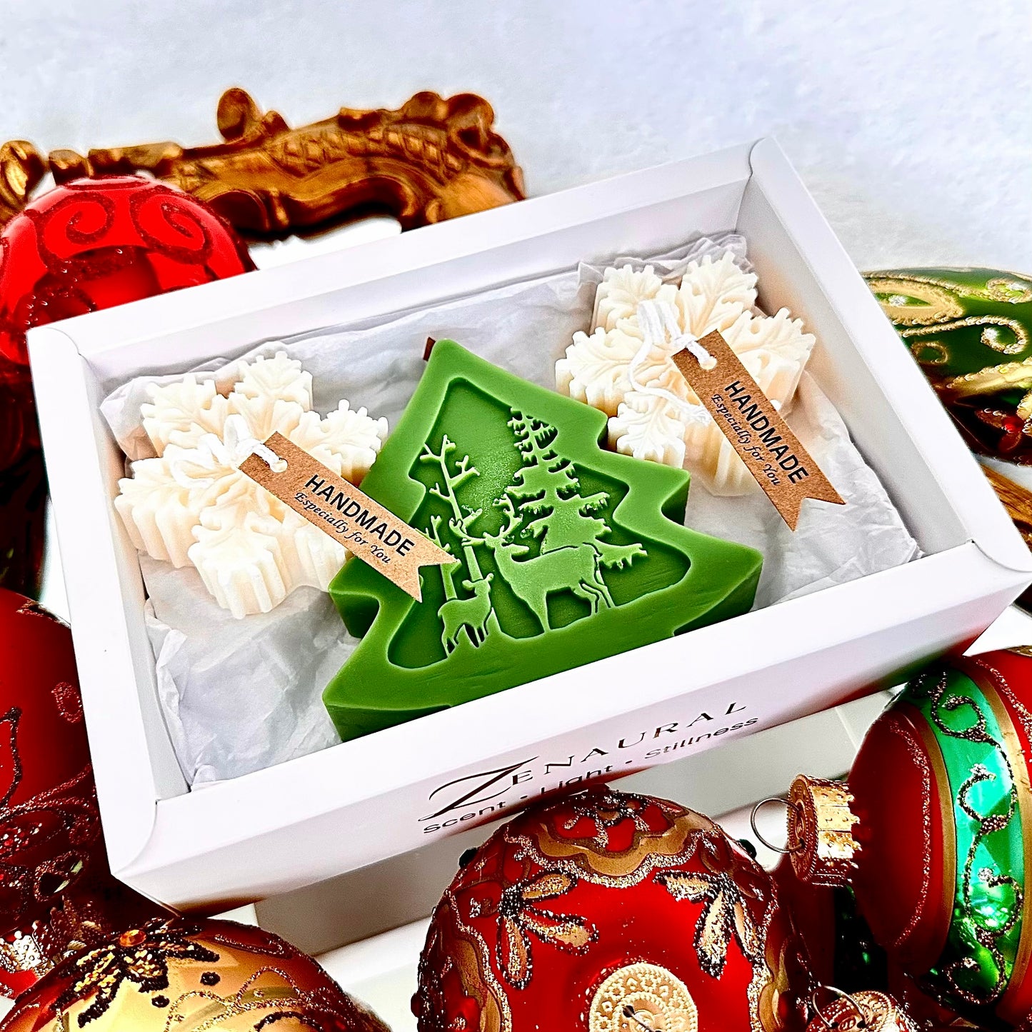 Christmas Evergreen — Green Tree & White Snowflakes