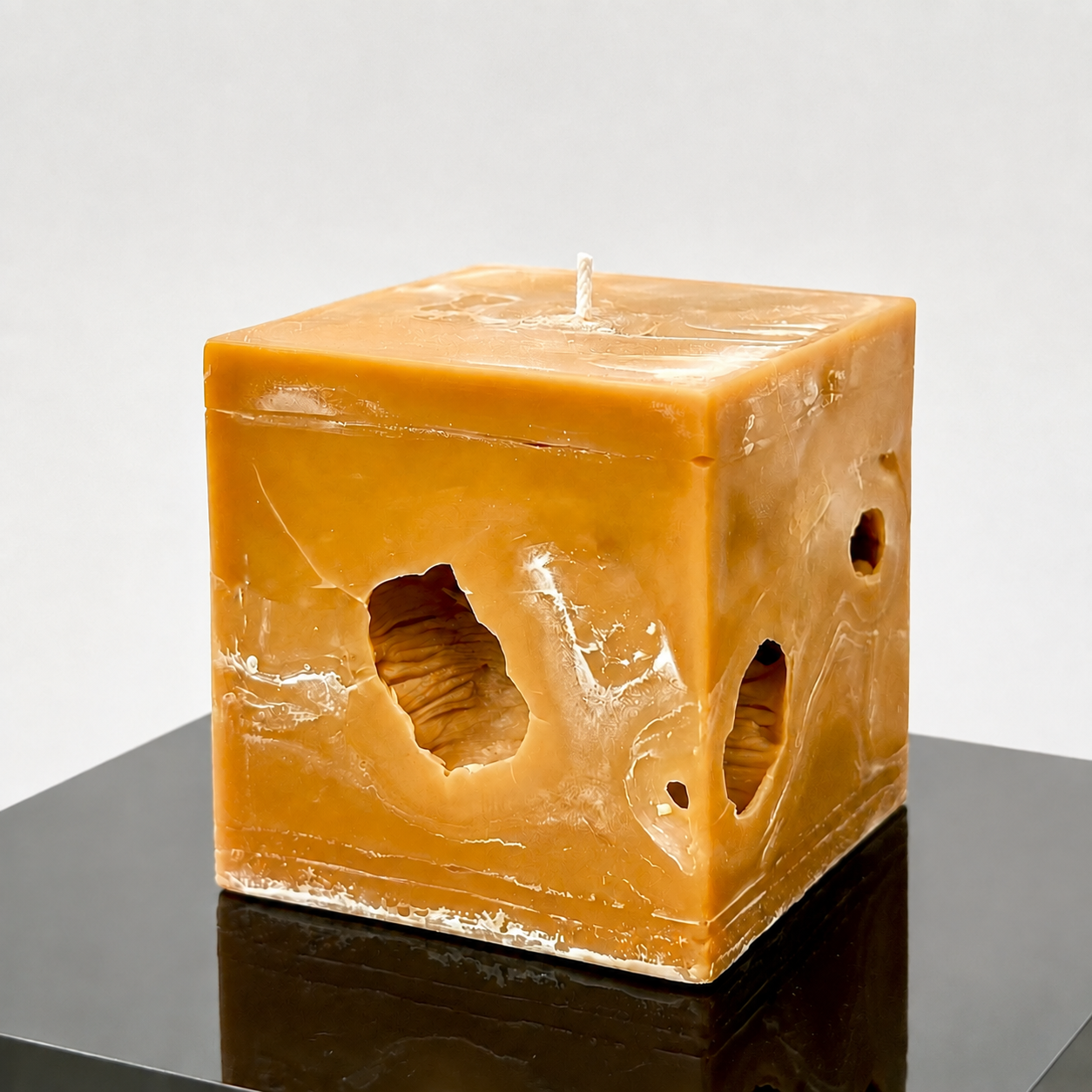 Aether Hollows — Amber Quartz Cube
