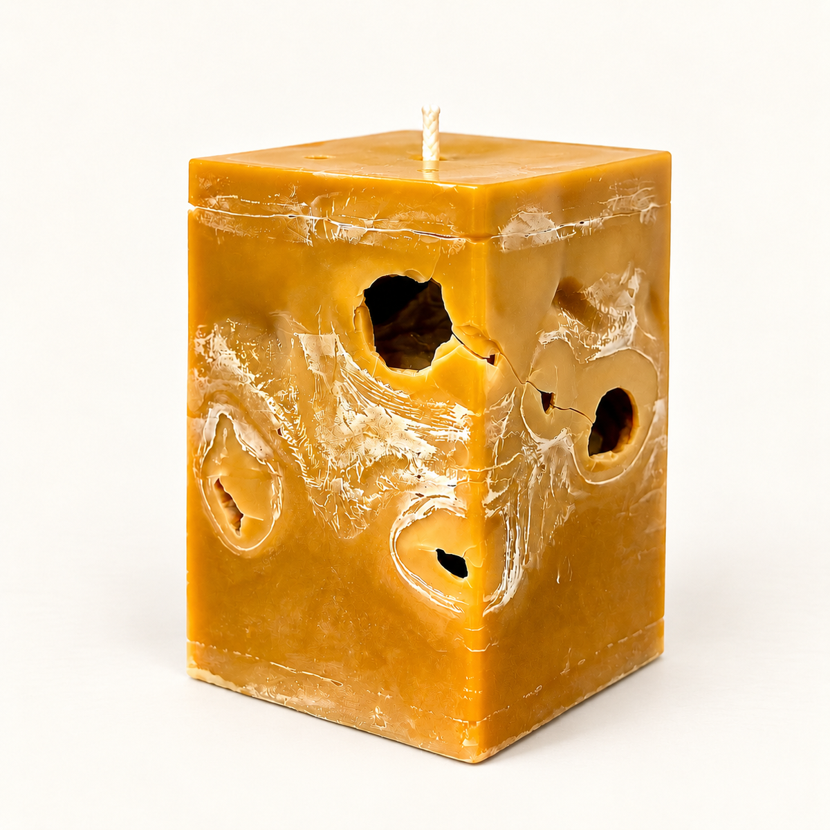 Aether Hollows — Amber Quartz Monolith