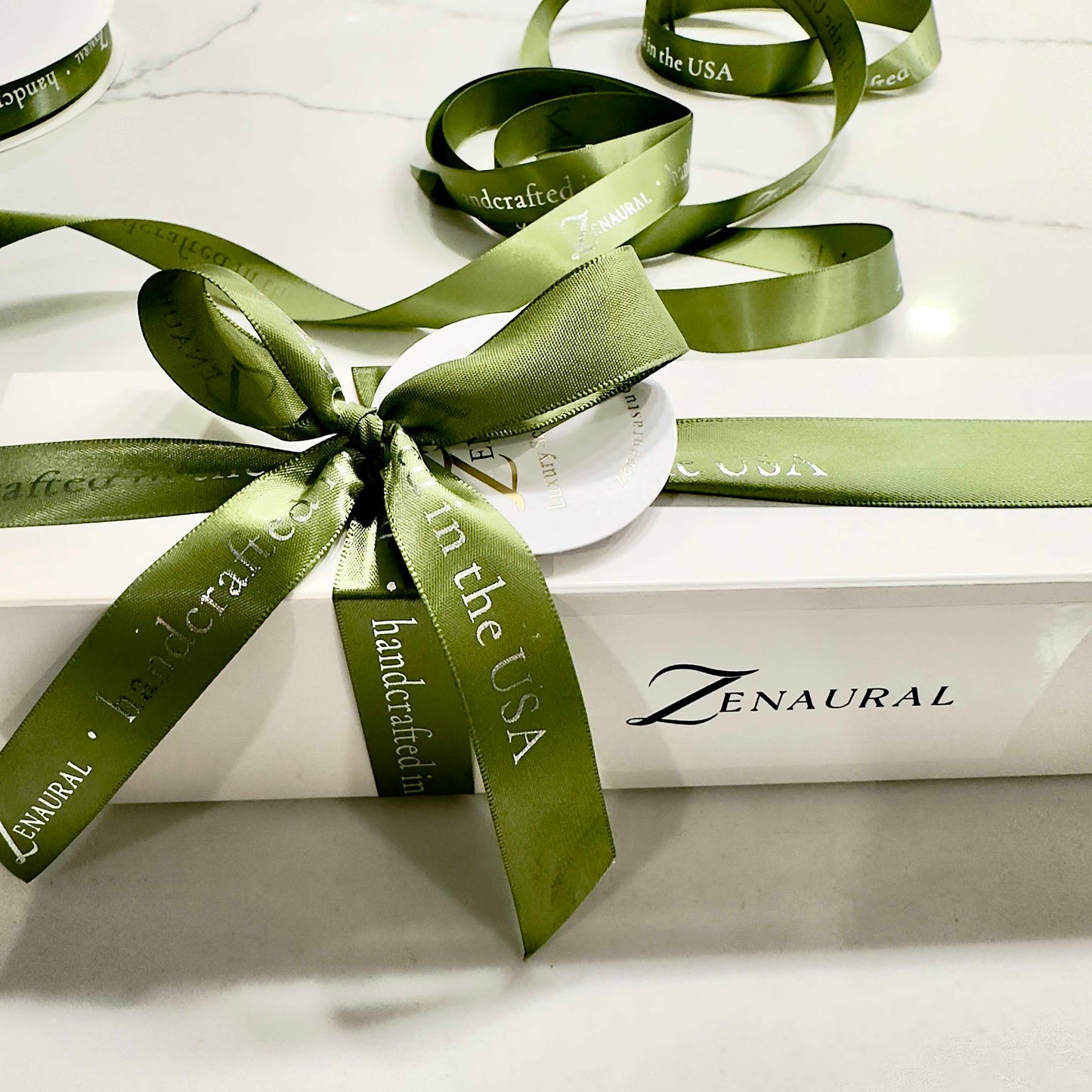 Holiday Rose – Evergreen Duo Edition