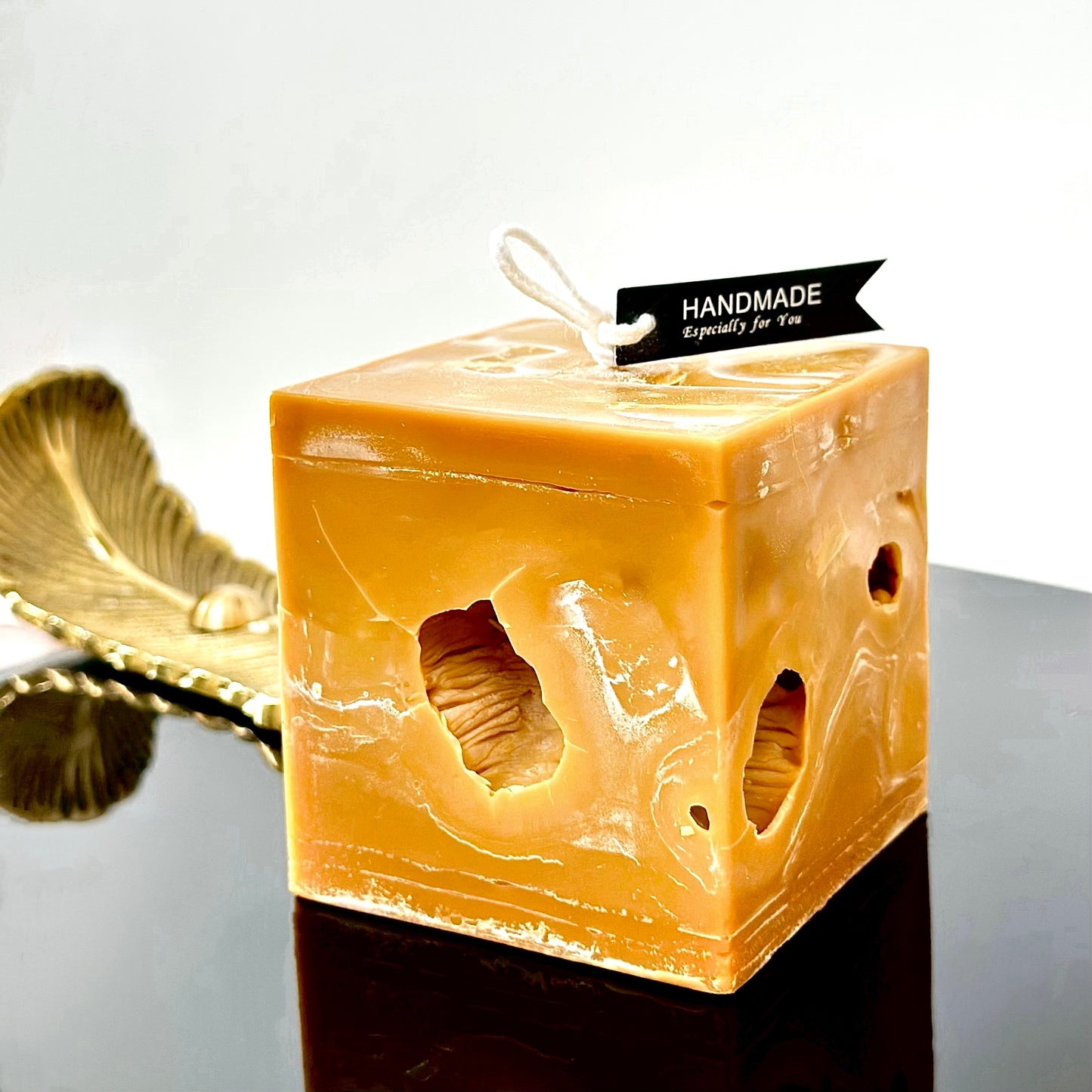 Aether Hollows —Amber Quartz