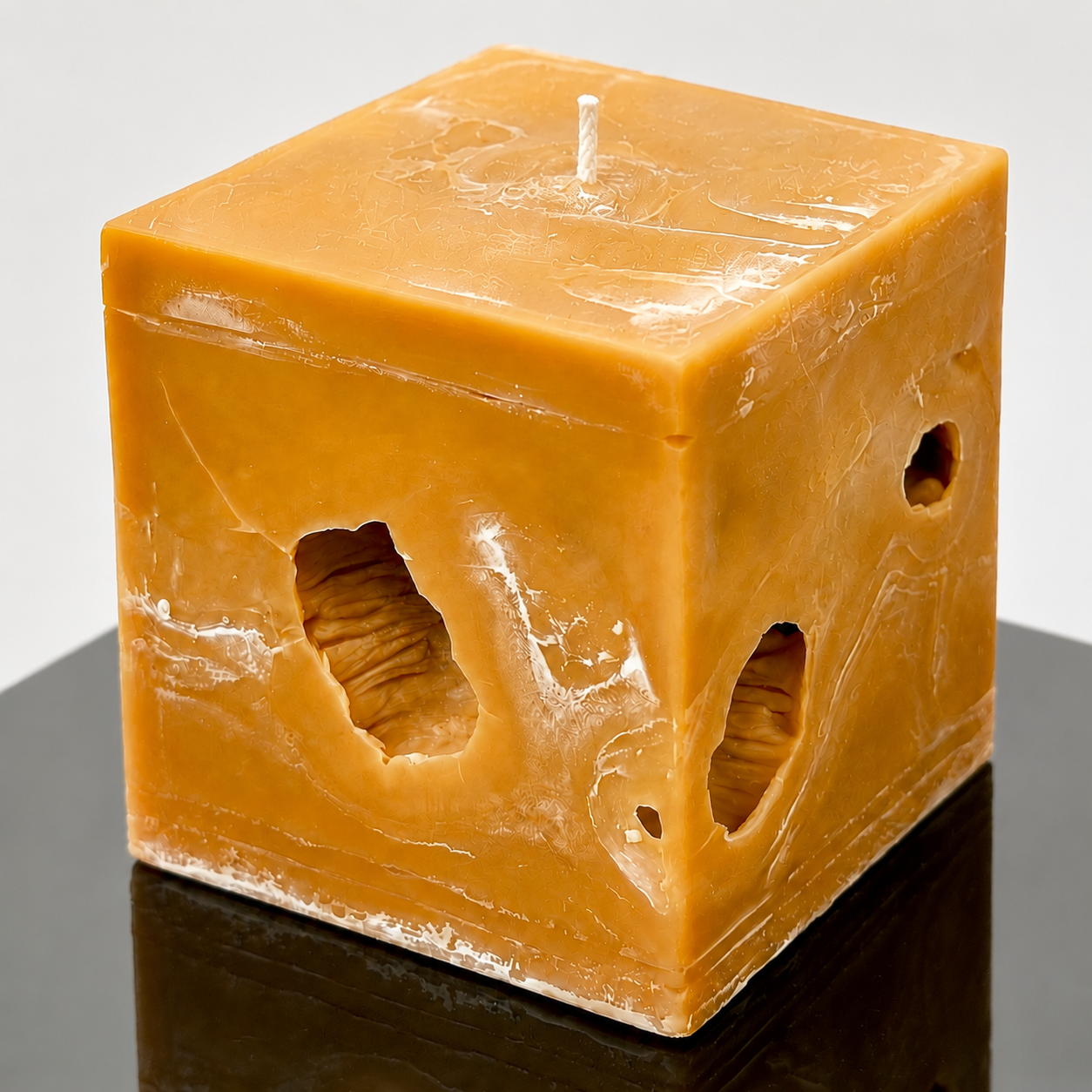 Aether Hollows — Amber Quartz Cube