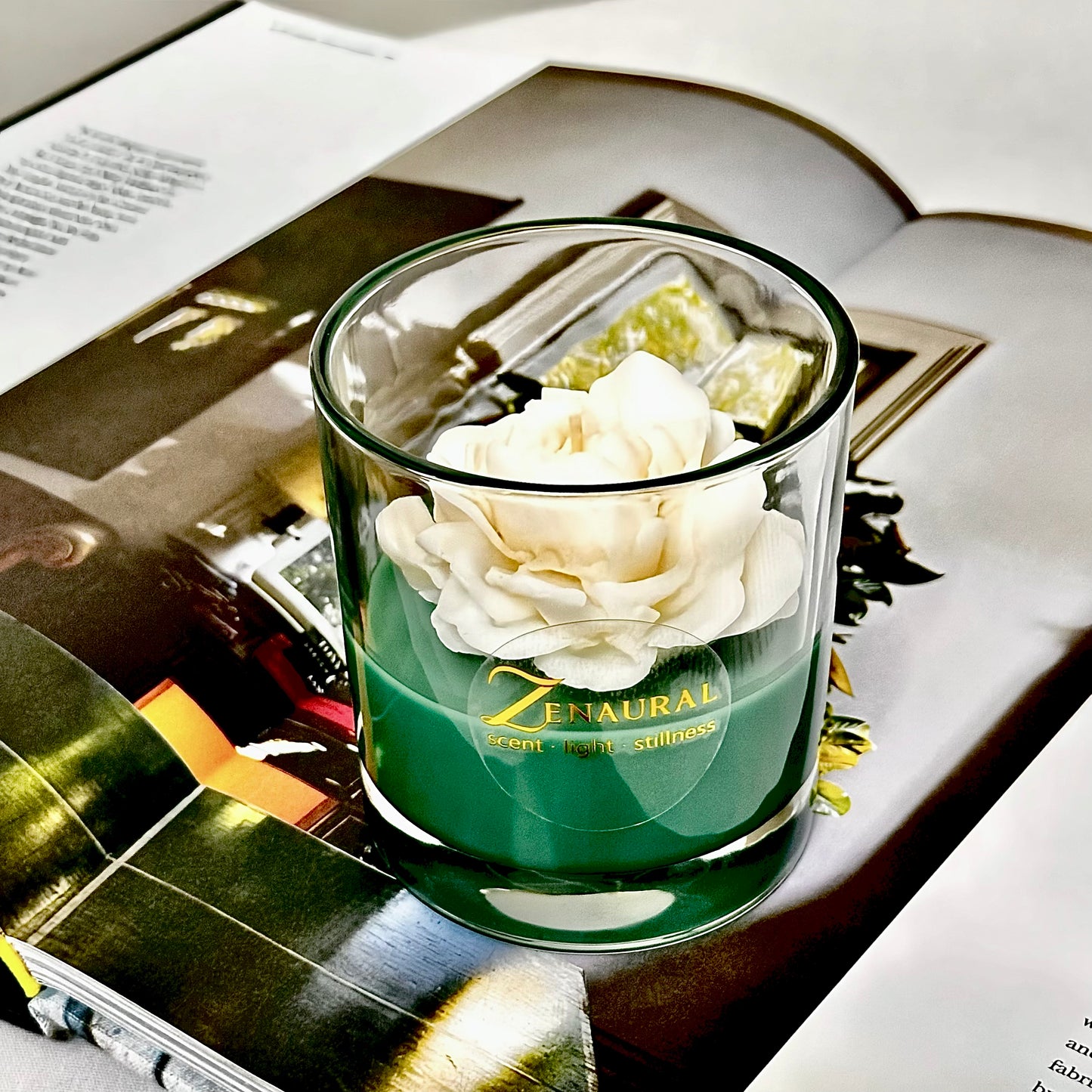 Veloria Gift Bloom — Emerald Ivory