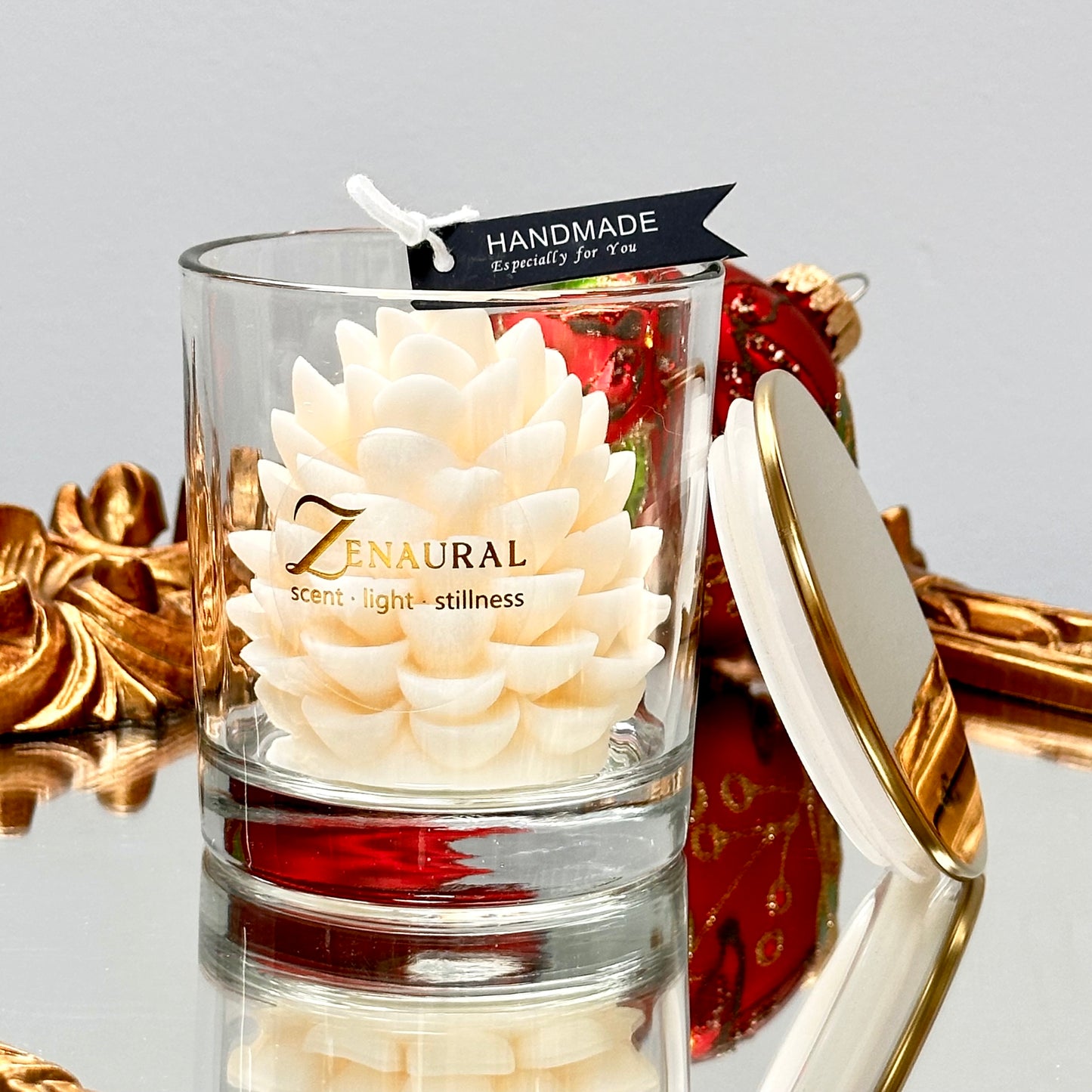 Sculpted Keepsake — White Pinecone Candle