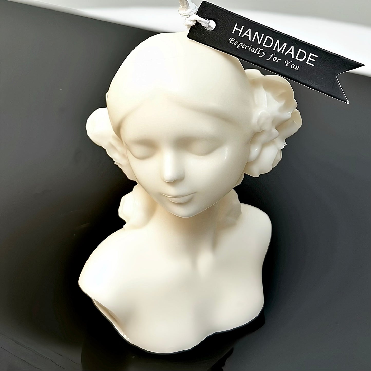 Sculpted Serenity – Magnolia Muse